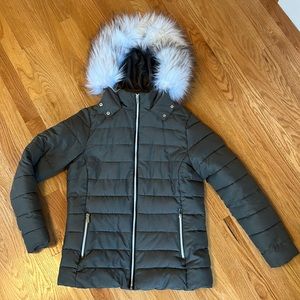 Deep green jacket with faux fur trim hood